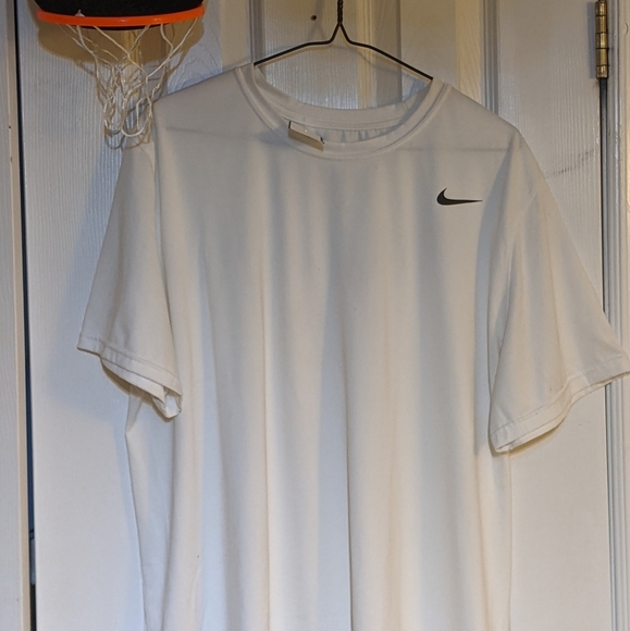 Nike DRI fit t-shirt Men's XL - Picture 2 of 6